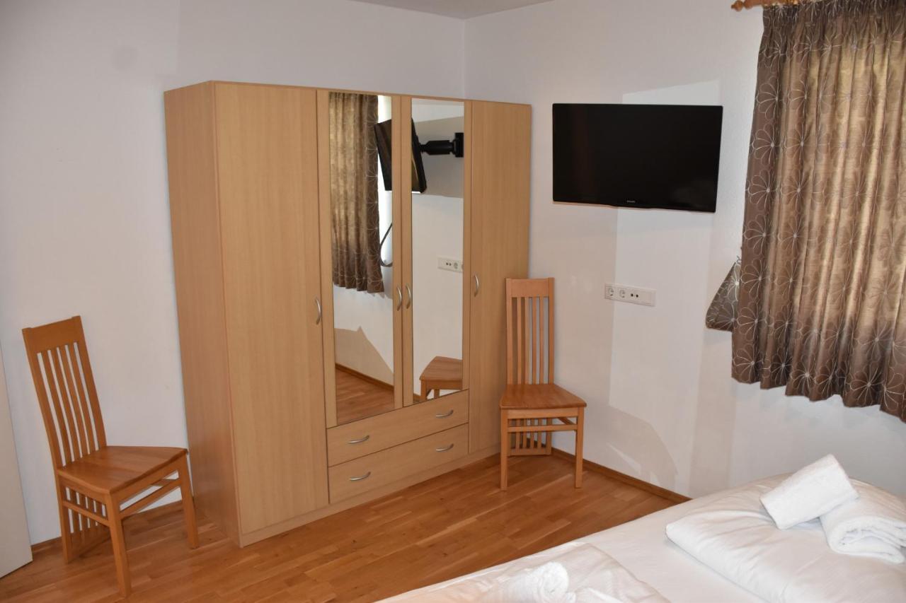 كابرون Apartment Nicola - By Four Seasons Apartments المظهر الخارجي الصورة